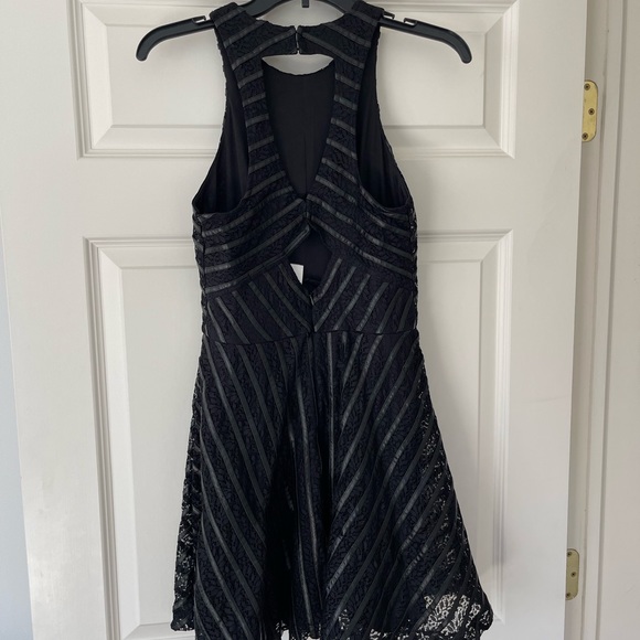 Dance & Marvel - Picture 4 of 8